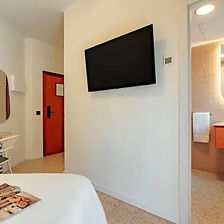 Robson - Smart Hotel 2*